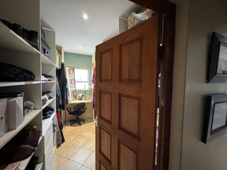 4 Bedroom Property for Sale in Birdwood Estate North West